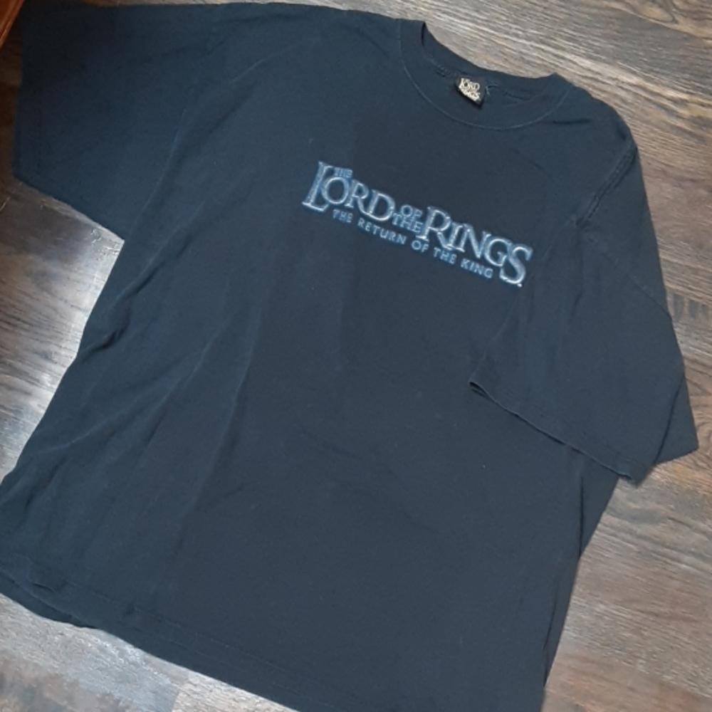Vintage Lord of the Rings tshirt